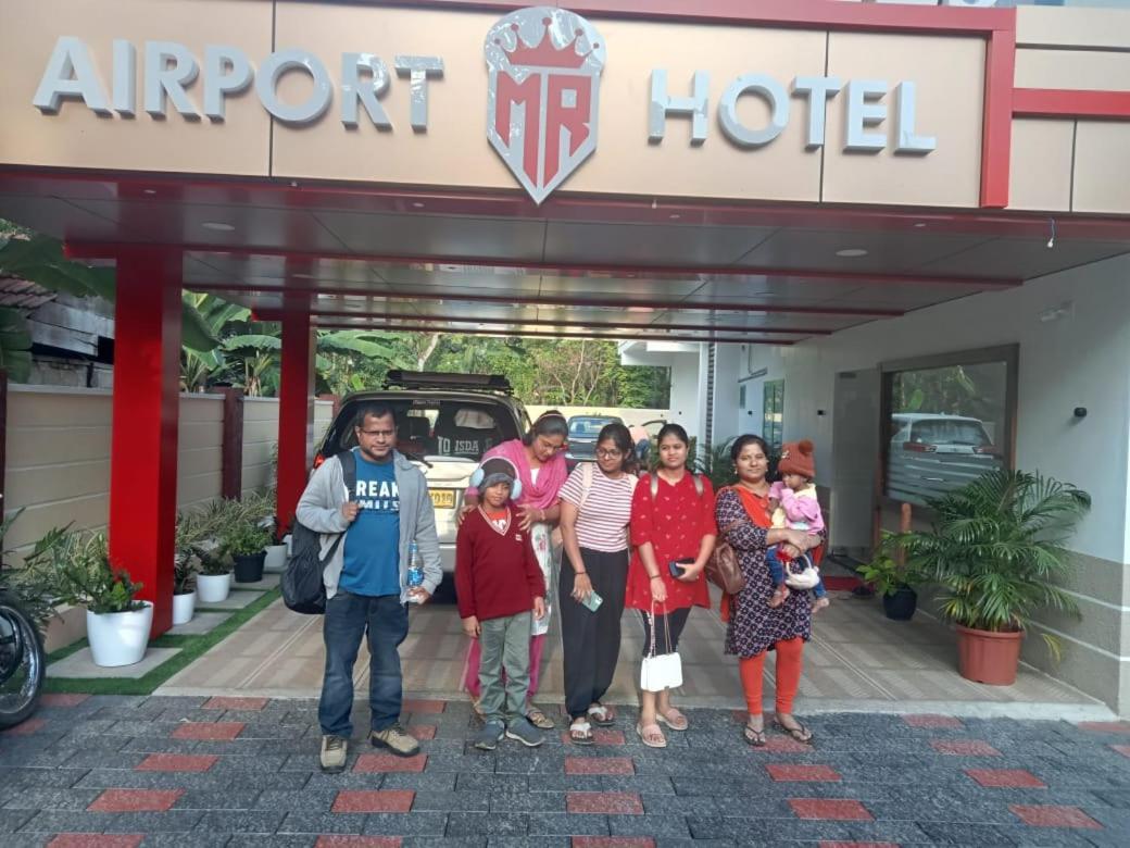 Marina Suites Airport Hotel Kochi 外观 照片