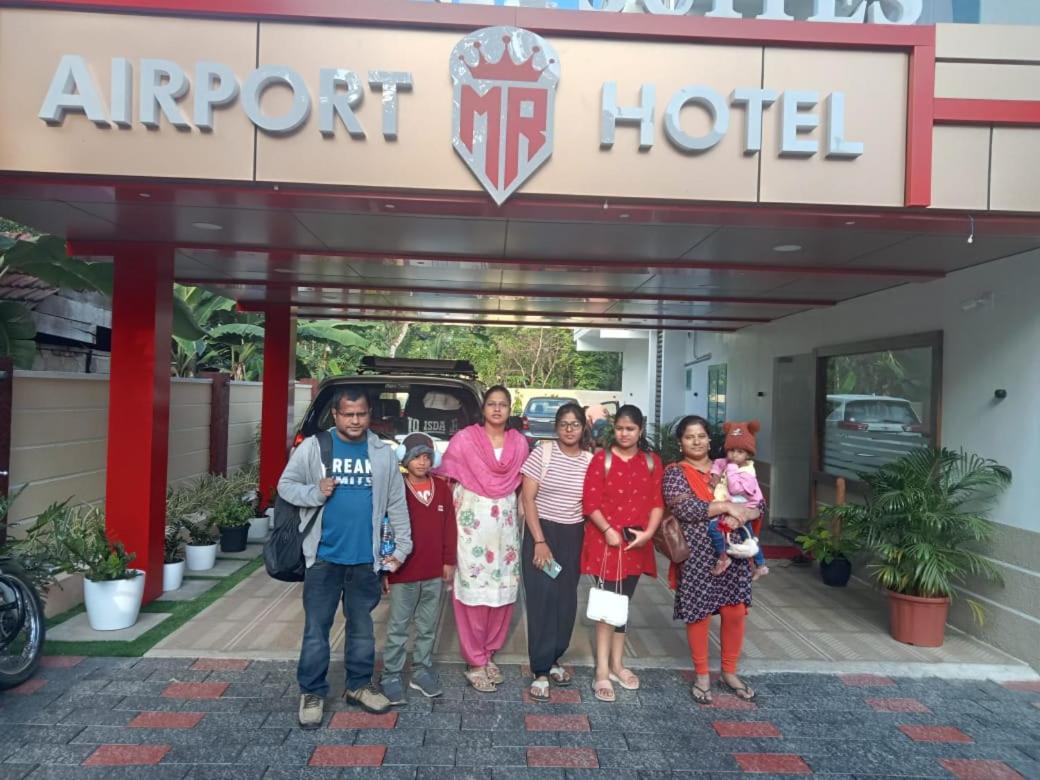 Marina Suites Airport Hotel Kochi 外观 照片