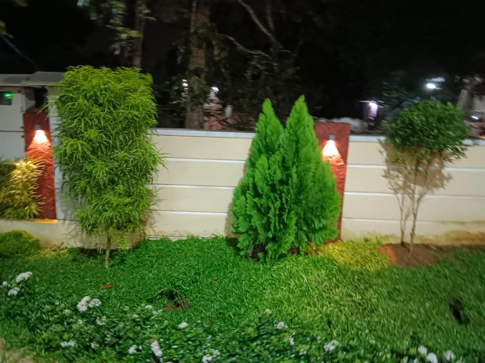 Marina Suites Airport Hotel Kochi 外观 照片