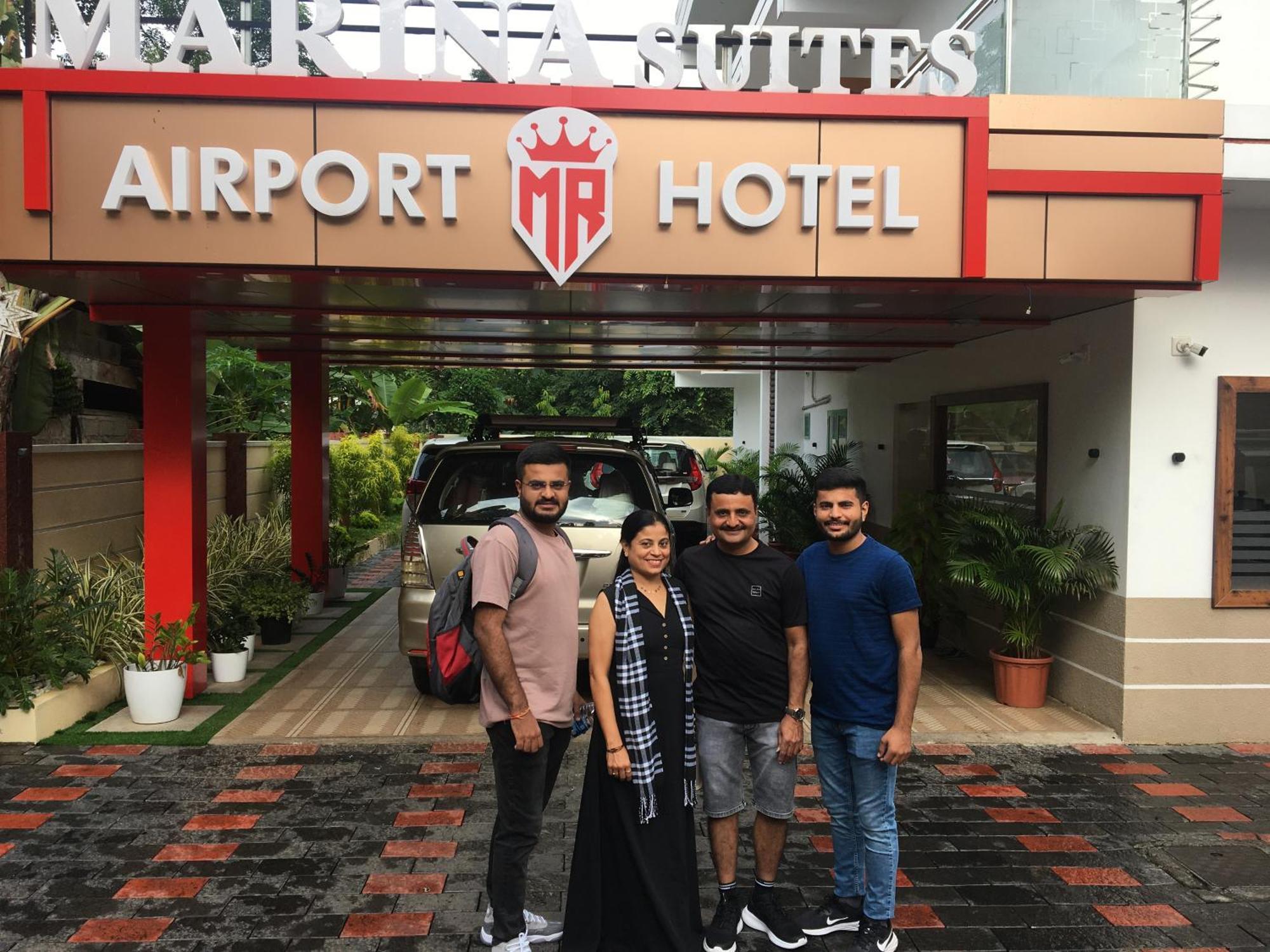 Marina Suites Airport Hotel Kochi 外观 照片