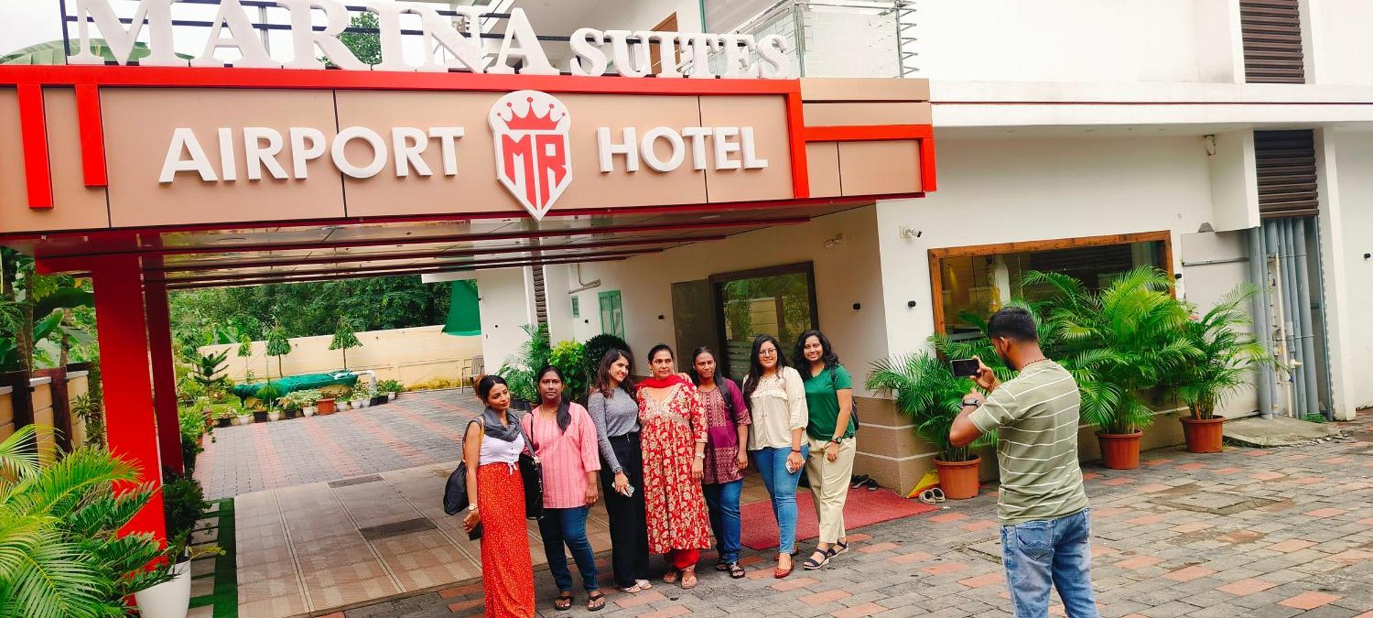 Marina Suites Airport Hotel Kochi 外观 照片