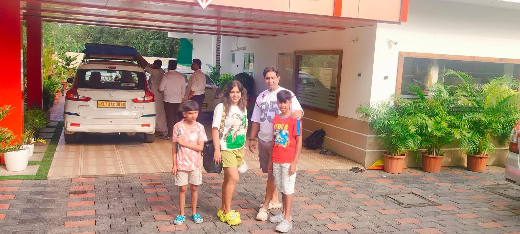 Marina Suites Airport Hotel Kochi 外观 照片