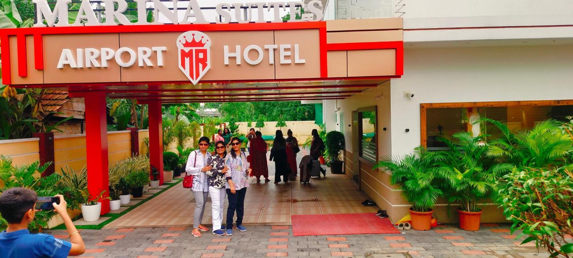 Marina Suites Airport Hotel Kochi 外观 照片